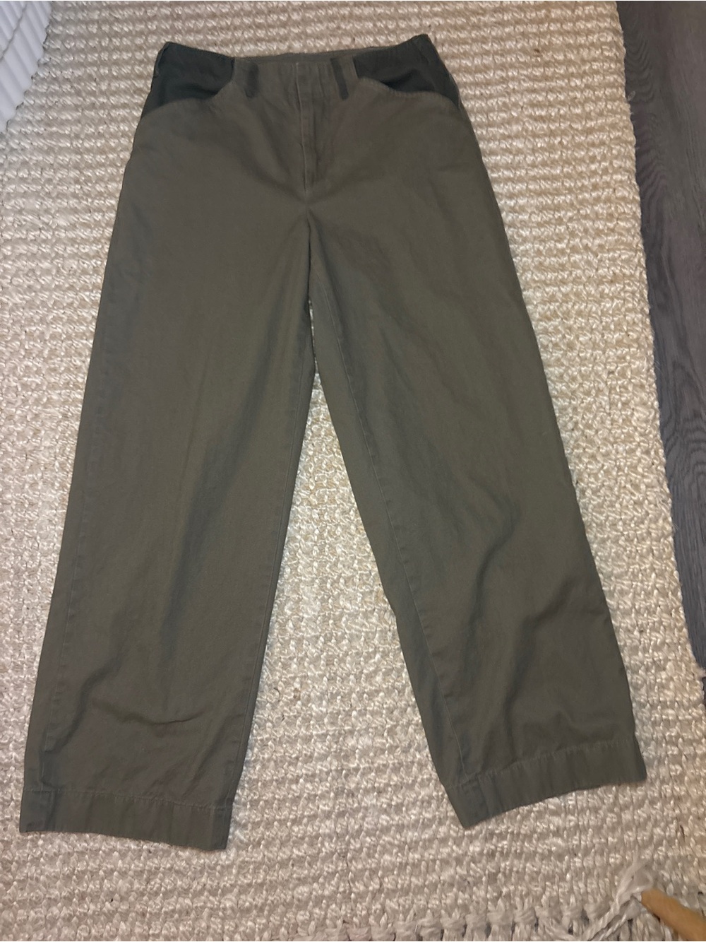 Rag & Bone Olive Green Wide-Leg pants. Two tone